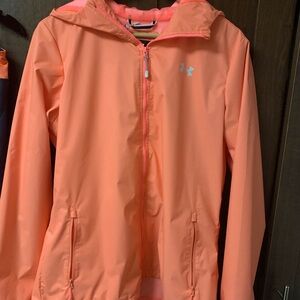 Under Armour Women's orange/coral windbreaker/Raincoat size lg